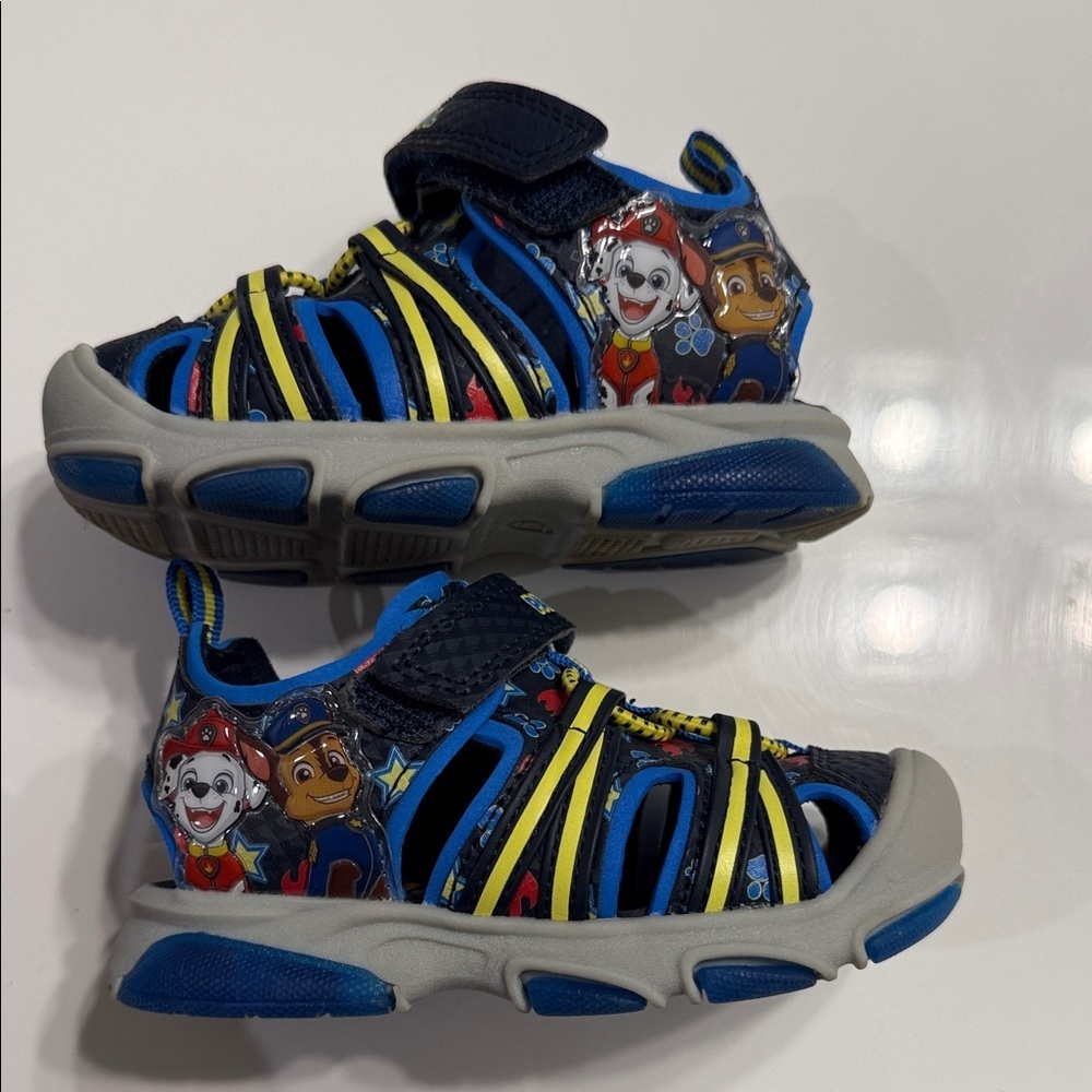 Paw Patrol Toddler Boys Light Up Sport Fisherman Sandals Size 6 Blue Closed Toe - Picture 4 of 6